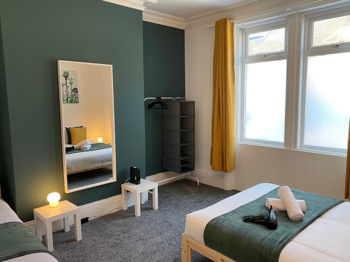 Kitchener - Wonderful 2-Bedroom Apt Sleeps 5 Free Parking Free Wifi Gateshead Dış mekan fotoğraf